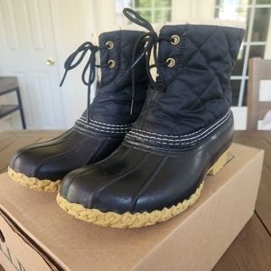 Women's L.L. Bean Boots, 6" Sherpa-Lined Insulated, 8M(B), Black/Black